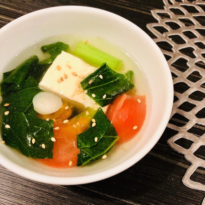 小松菜とトマトと豆腐の中華スープ